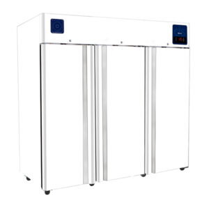 frigo da laboratorio e farmaci da 2100 litri